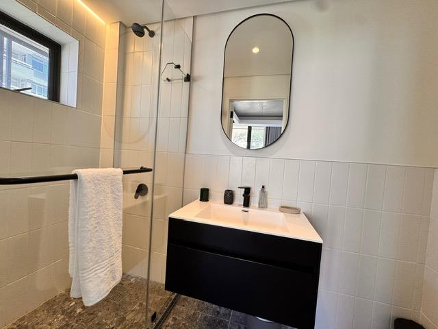 To Let 2 Bedroom Property for Rent in Sea Point Western Cape